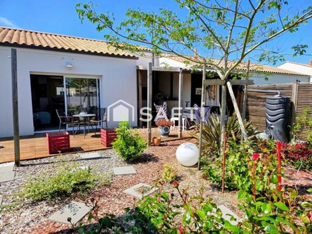 PLAIN PIED IMPECCABLE, DEUX CHAMBRES, GARAGE, JARDIN ET PLUS !