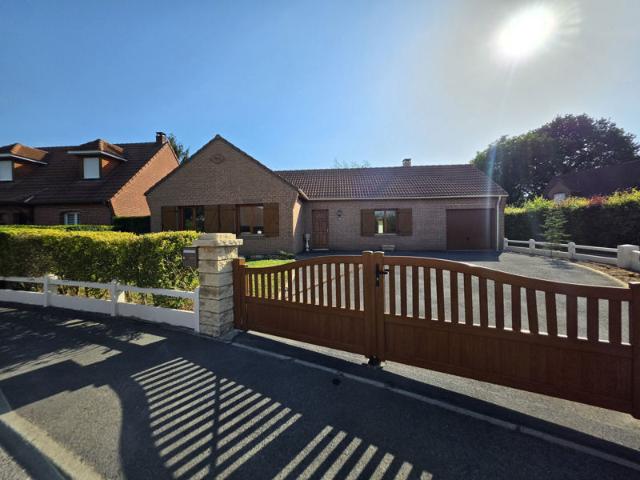 Plain pied individuel 3 chambres, garage, jardin