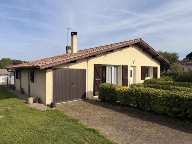 Plain pied individuel de 3 chambres Garage
