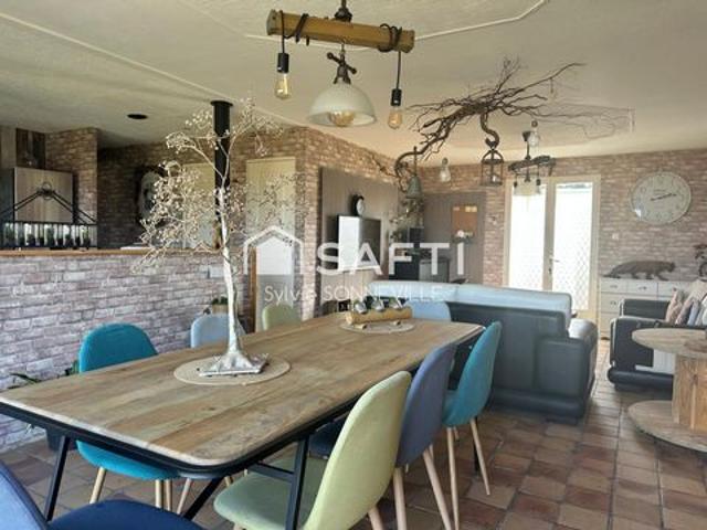 Plain pied individuel lumineux, jardin et garage