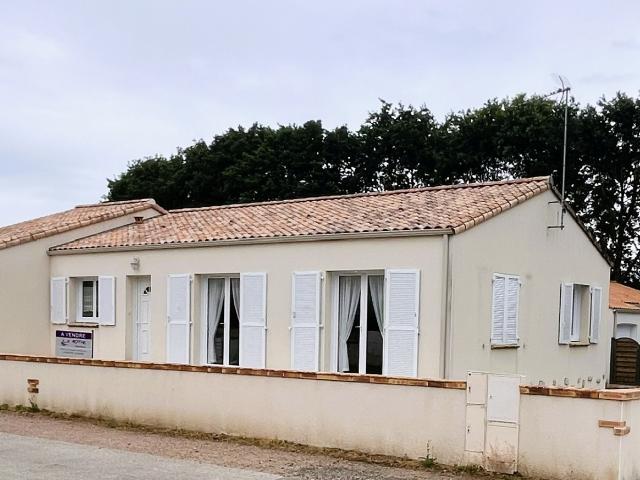 Plain pied lumineux 2 chambres Les Achards