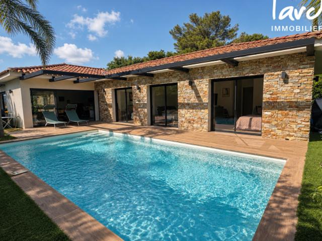 Plain Pied, piscine, vue 83110 SANARY SUR MER