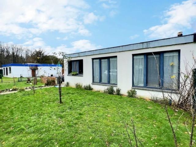 Plain pied 3 chambres avec garage et jardin