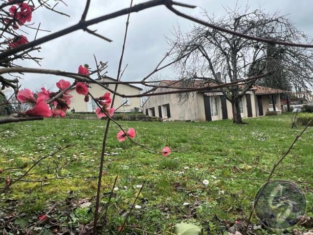 PLAIN PIED 3 CHAMBRES POTENTIEL 4EME DPE 'D'