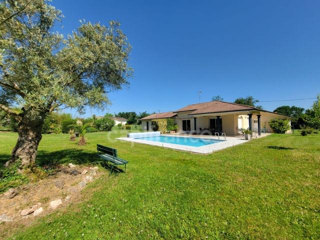 Plain pied 3 chambres · Piscine au sel · Chauffage au sol