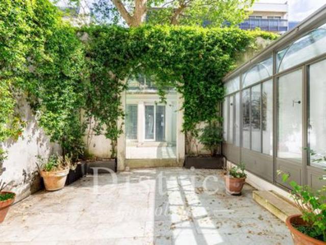 PLAINE MONCEAU HOTEL PARTICULIER DE 1870 SUR 4 N