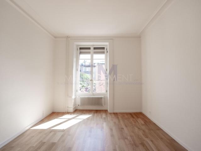 Plainpalais, Rue Henri Christine, 4 Zimmer im 3. Stock, ca. 100 m²