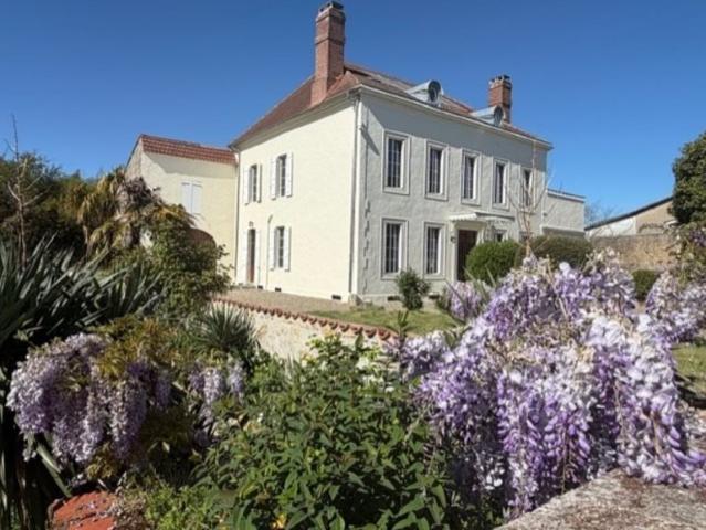 Plaisance Du Gers 32, Elegante et Historique Maison Bourge. 372m² Marciac