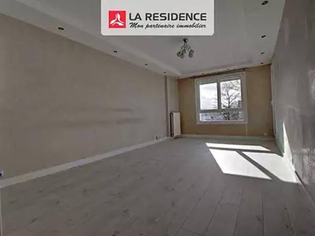 Plaisir 78370 Achat / Vente appartement 3 pièces t3 au dernier étage