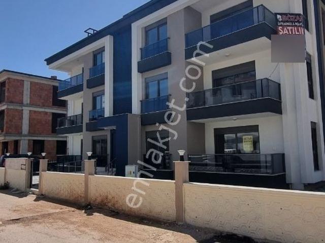 Çıplaklıda Doşemealtı Devlet Hastanesi Yakininda Kiralık 1+1