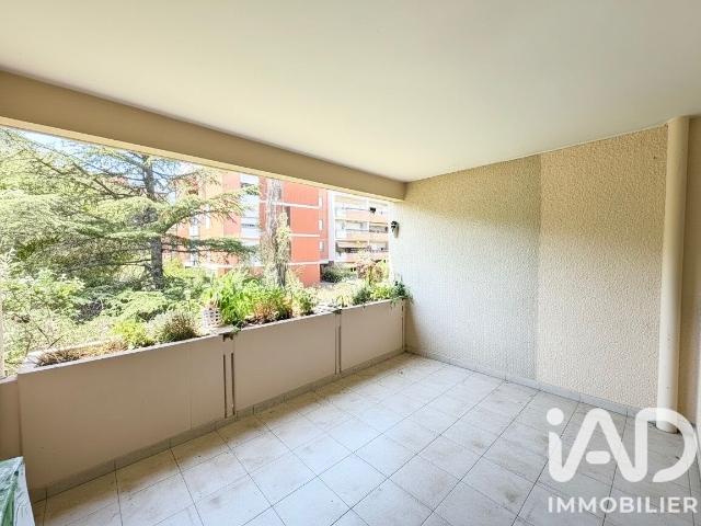 Plan de Cuques Location Appartement 13