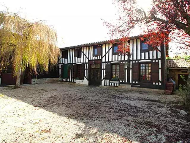 Planrupt 52220 Achat / Vente maison 12 pièces t12 au dernier étage piscine