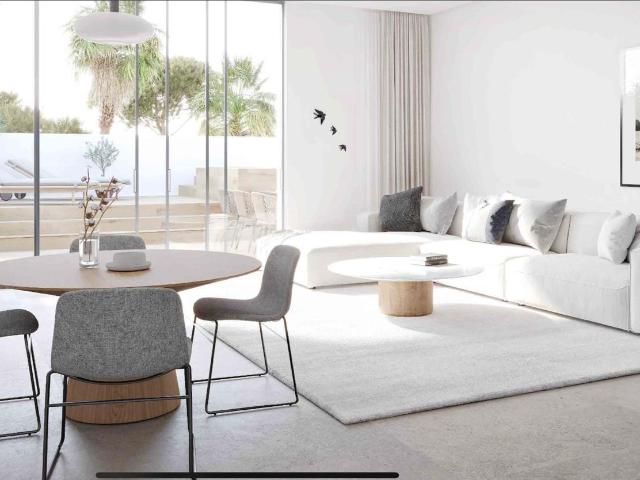 Planta baja a estrenar con piscina privada en la Colonia de Sant Jordi