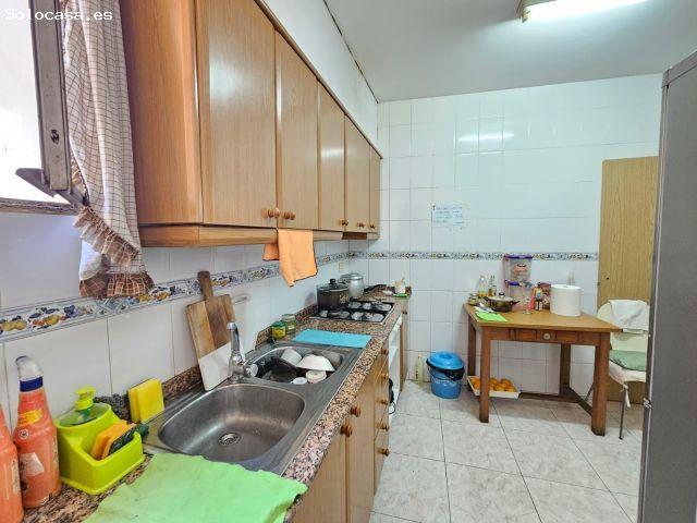 PLANTA BAJA, CENTRICO EN CASTELLON DE LA PLANA