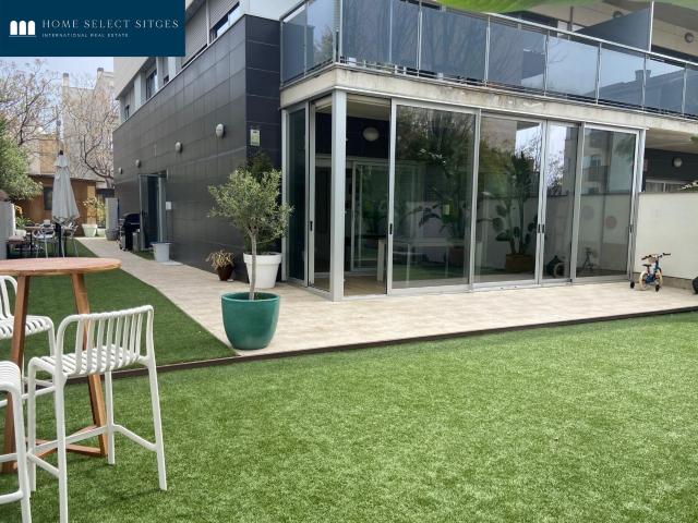 PLANTA BAJA CON AMPLIO JARDÍN EN EL PARC ROBERT LA PLANA