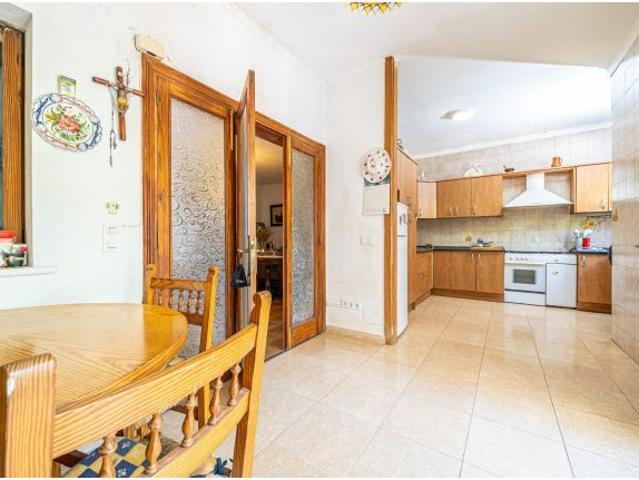 Planta baja con gran patio y múltiples posibilidades en Alaró – Mallorca