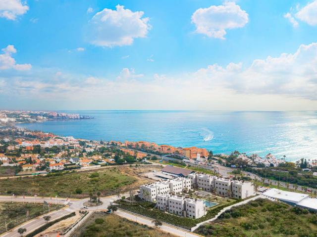 Planta baja con terraza 21 m2 y plaza de aparcamiento