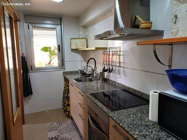PLANTA BAJA DE 2 HABITACIONES CON PORCHE ACRISTALADO Y TERRAZA EN LA VILETA
