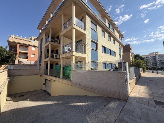 Planta baja en 2ª línea de mar!