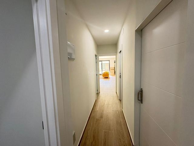 Planta baja en venta en Terrassa, Ca n'Aurell. PLANTA BAJA CON PATIO EN CA NAURELL. Plantas bajas.