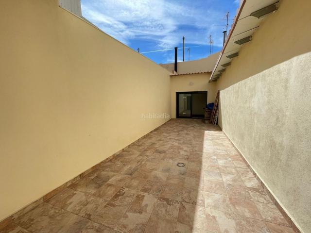 Planta baja en venta en Terrassa, Ca n'Aurell. PLANTA BAJA DE OBRA NOVA DE 3 HABITACIONES CON PATIO PRIVADO EN CAN AURELL. Plantas bajas.