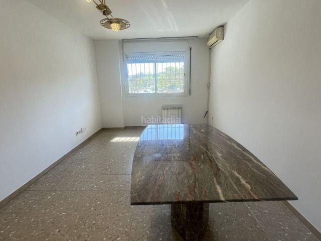 Planta baja en venta en Terrassa, La Cogullada. Planta Baja en venta en LA COGULLADA, 3 dormitorios. Plantas bajas.