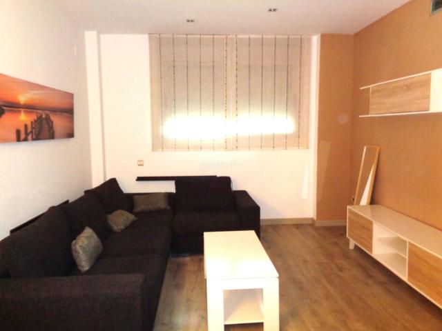 Planta baja en venta en Terrassa, Segle XX. PLANTA BAJA CERCA CENTRO. Plantas bajas.