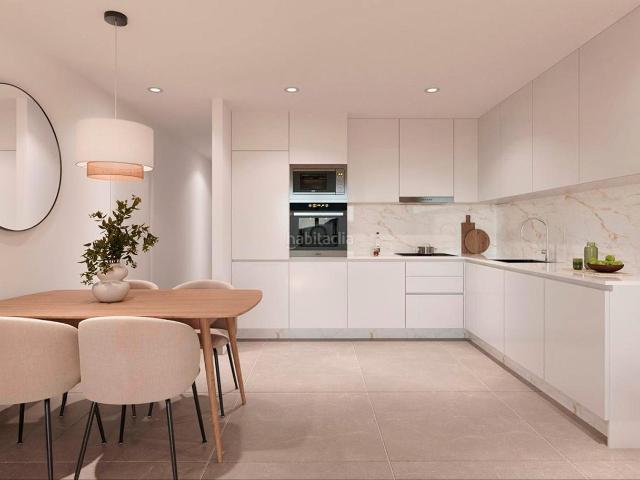 Planta baja en venta en Torrevieja, Centro Muelle Pesquero. Costa Blanca Eiendom presenta una exclusiva promociÃn de apartamentos y Ãticos de obra nueva situada en el centro de Torrevieja, a.
