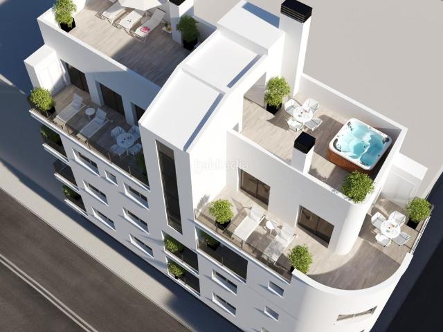 Planta baja en venta en Torrevieja, Centro Muelle Pesquero. Apartamento de 1 dormitorio llave en mano a la venta en Torrevieja. Plantas bajas.