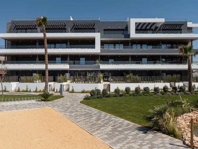 Planta baja en venta en Torrevieja, Centro Muelle Pesquero. Precioso piso de nueva construcción cerca de la Laguna Rosa Torrevieja. Plantas bajas.