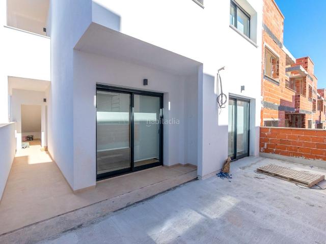 Planta baja en venta en Torrevieja, Los Balcones Los Altos. Ubicado en la encantadora localidad de Torrevieja, este conjunto residencial ofrece una seleccioacuten de 34 propiedades tipo bung. Plantas.