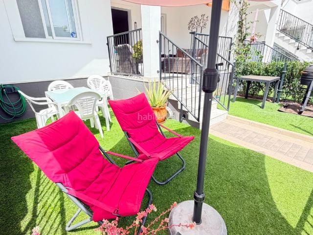 Planta baja en venta en Torrevieja, Parque Acuático Sector 25. Descubra este elegante apartamento en planta baja en Torrevieja, una vivienda que combina diseño, comodidad y un magnífico entorno.