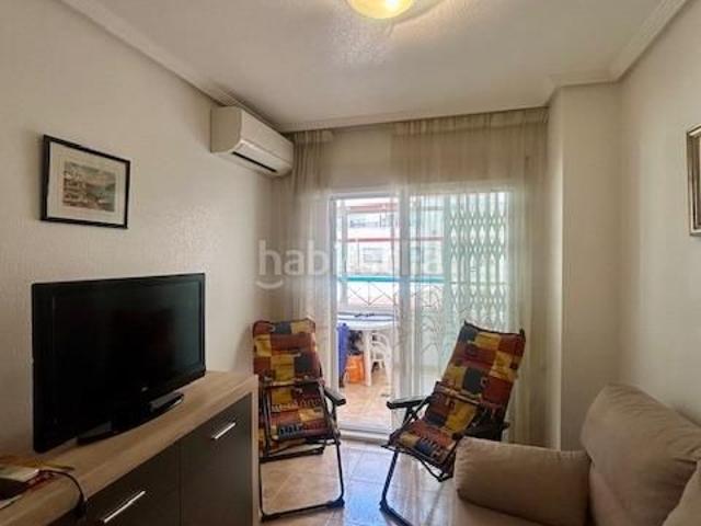 Planta baja en venta en Torrevieja, Parque de las Naciones. Apartamento en Torrevieja con vistas a la piscina en planta baja 104.900. Plantas bajas.