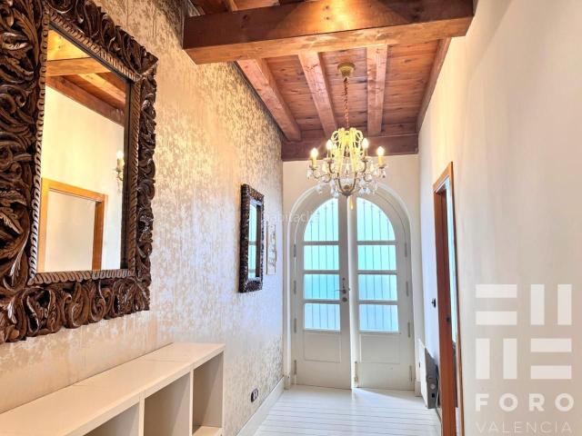 Planta baja en venta en Valencia, Mont Olivet. EXCLUSIVA VIVIENDA EN MONTEOLIVETE. Plantas bajas.