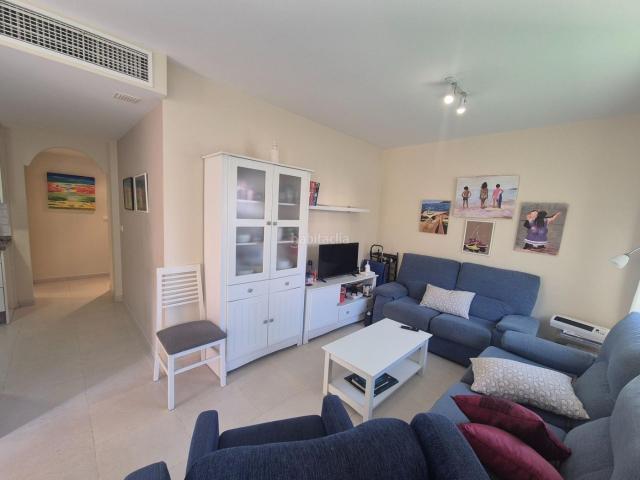 Planta baja en venta en Vera, Las Marinas Pueblo Laguna. BAJO DE 3 HABITACIONES CON TERRAZA, PISCINA Y GARAJE EN VERA. Plantas bajas.
