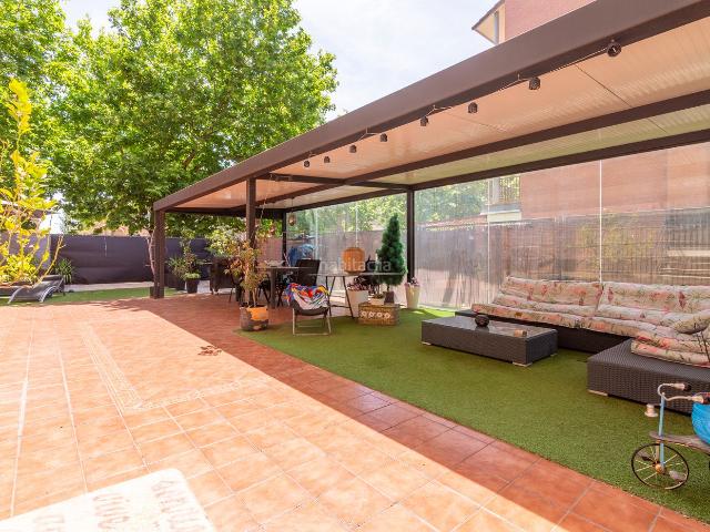 Planta baja en venta en Alcorcón, Parque Oeste Fuente Cisneros. ¡Espectacular Bajo con Jardín Privado en Zona Residencial!. Plantas bajas.