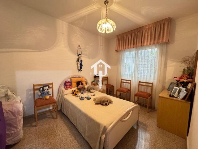 Planta baja en venta en Alicante, Carolinas Altas. INMOPARADISE LES OFRECE ESPECTACULAR VIVIENDA EN LA ZONA DE CAROLINAS ALTAS. Plantas bajas.