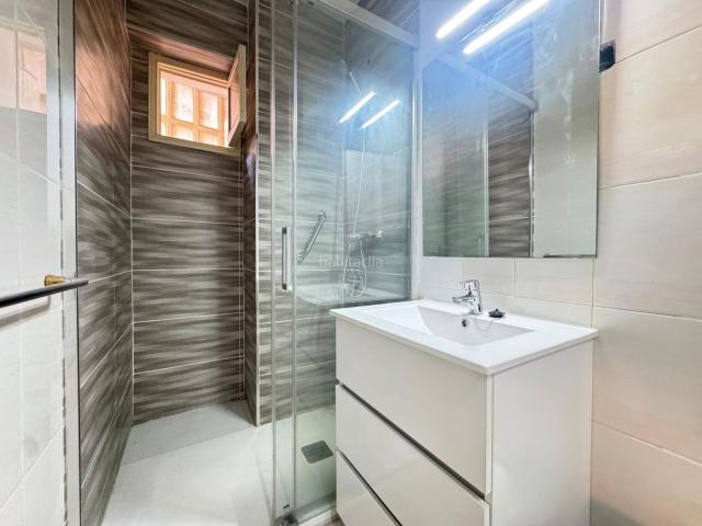 Planta baja en venta en Alicante, Nou Alacant. VIVIENDA EN VENTA ZONA HOSPITAL GENERAL DE ALICANTE. Plantas bajas.