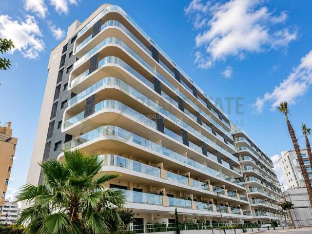 Planta baja en venta en Alicante, PAU 5. Planta baja en PAU 5 con jardín privado, 3 dormitorios y urbanización premium. Plantas bajas.