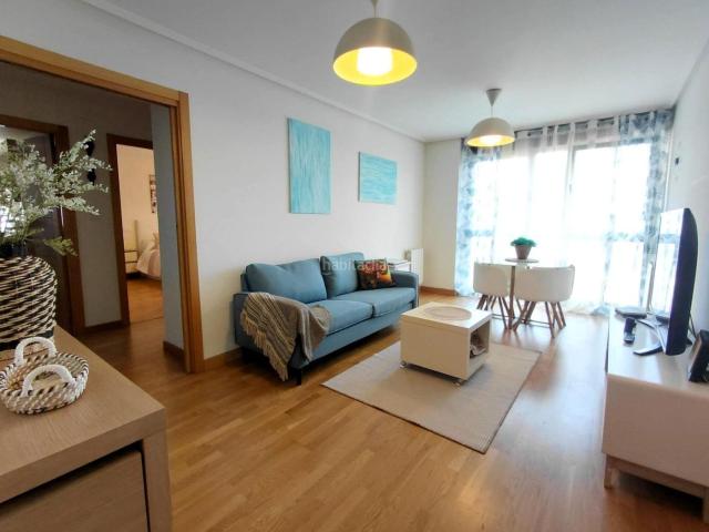 Planta baja en venta en Astillero El. Piso de dos habitaciones con plaza de garaje y trastero en Astillero. Plantas bajas Astillero.