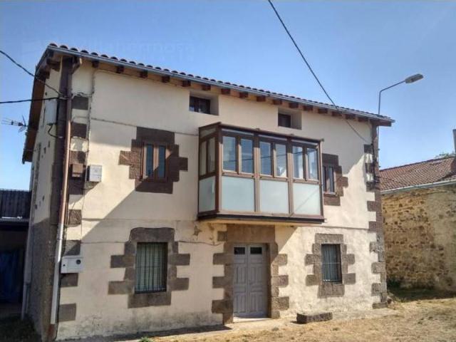 Planta baja en Venta en Arija