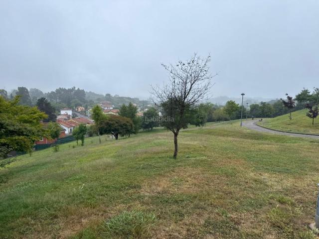 Planta baja en venta en Avilés, El Carbayedo El Quirinal. Acogedora Planta Baja en Avilés con Jardín Comunitario y Comodidades. Plantas bajas.