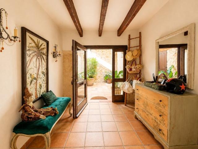 Planta baja en venta en Baleares Calvià, Santa Ponça. Exclusiva residencia con jardín privado en primera línea de golf en Santa Ponsa. Plantas bajas.