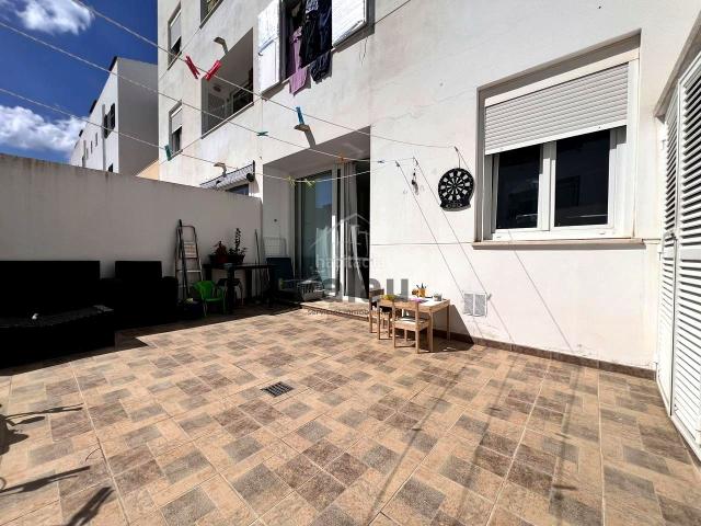 Planta baja en venta en Baleares Ciutadella de Menorca, Ciutadella. Ref. 4486 Acogedora planta baja con patio en Ciutadella. Plantas bajas Ciutadella de.