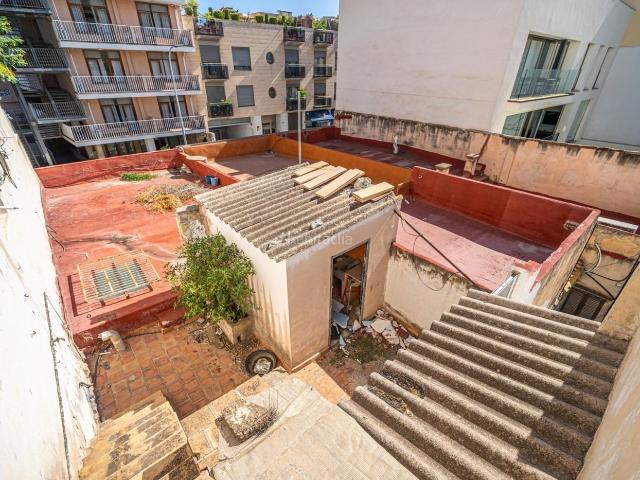 Planta baja en venta en Baleares Palma de Mallorca, El Terreno. Vivienda con acceso independiente y local en planta baja ubicada en la zona de El Terreno, Palma. Plantas bajas Palma de.