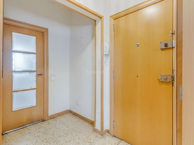 Planta baja en venta en Barcelona, Congrés Indians. Piso en venta en El Congrés i els Indians. Plantas bajas.