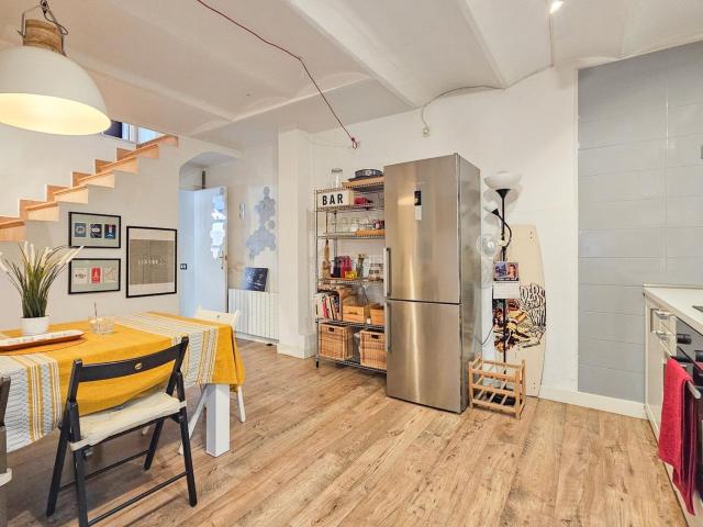 Planta baja en venta en Barcelona, El Clot. Calle del Clot Sant Martí El Clot. Plantas bajas.