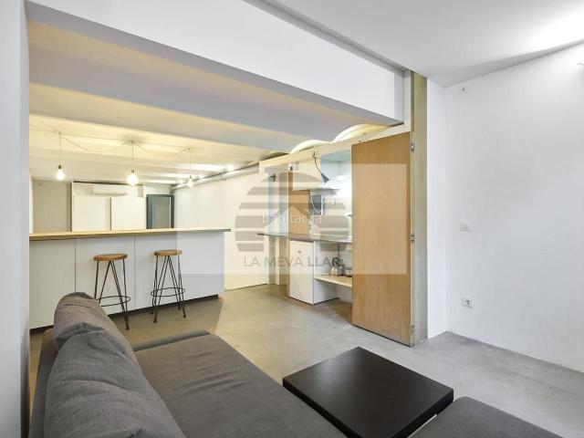 Planta baja en venta en Barcelona, El Poble Sec Parc de Montjuïc. Plantas bajas.