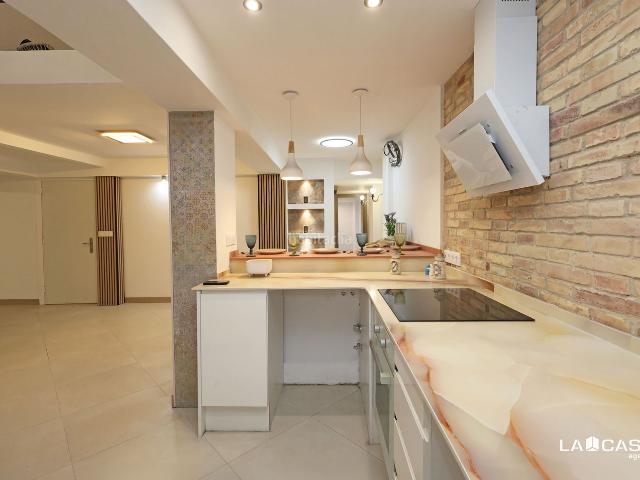 Planta baja en venta en Barcelona, El Poble Sec Parc de Montjuïc. UNICA OPORTUNIDAD. Plantas bajas.
