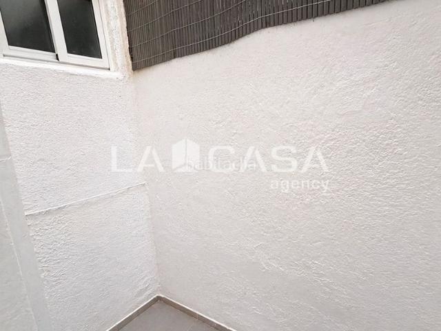 Planta baja en venta en Barcelona, La Marina del Port. Planta baja impecable junto a Montjuïc Lista para entrar a vivir!. Plantas bajas.
